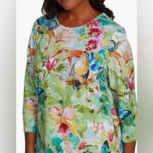 NWOT Alfred Dunner Petite Medium Parrot Cay Tropical Toucan Top Multi Color